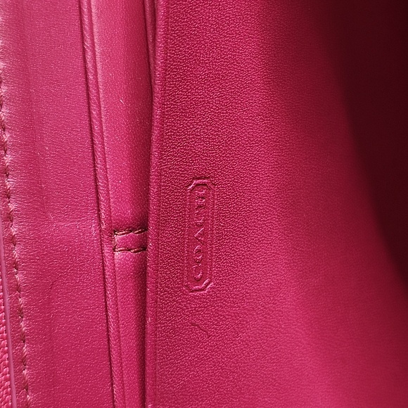 Vintage Pink Coach Accordion-Style Wallet with Orginal Rider Logo on Front - Picture 5 of 11